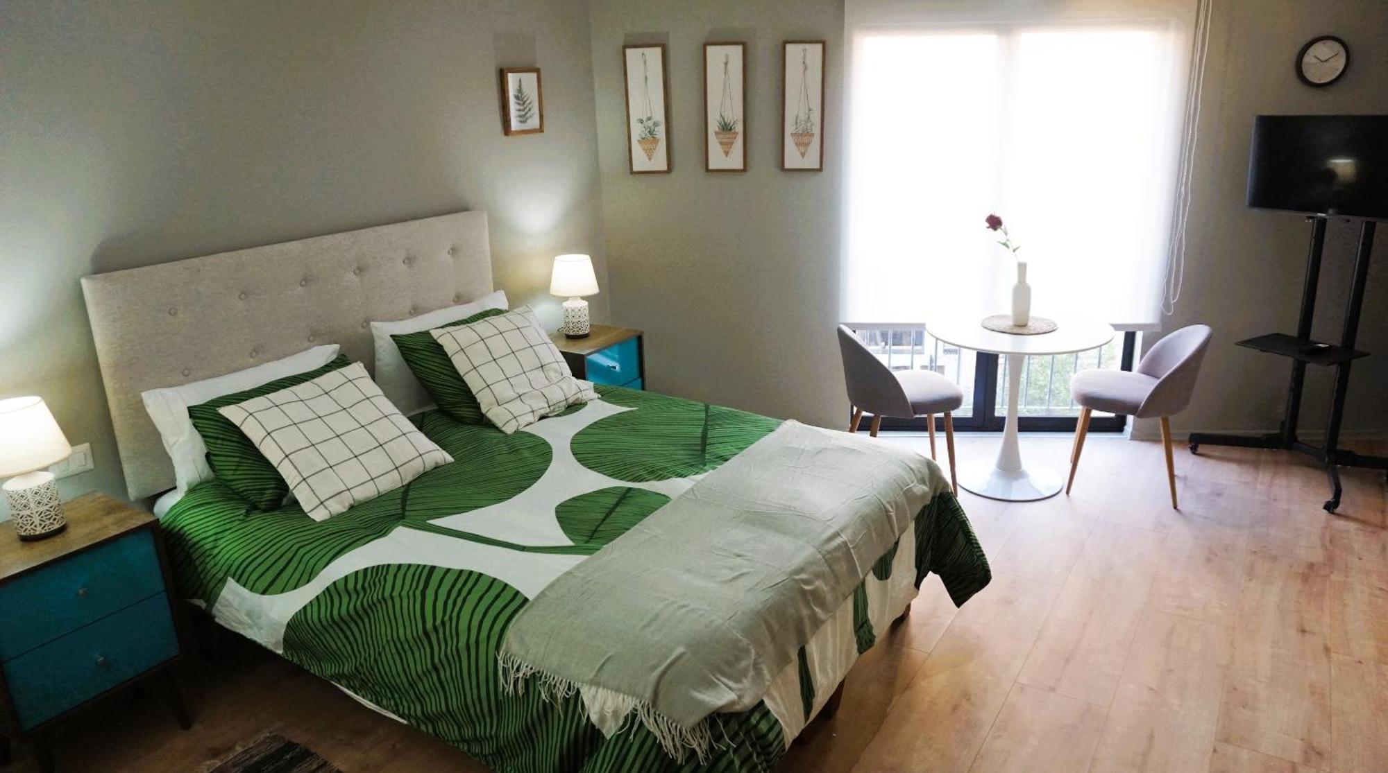 Barrio Historico 3 Min Metro, Wifi, Netflik, Comodidad Appartamento *