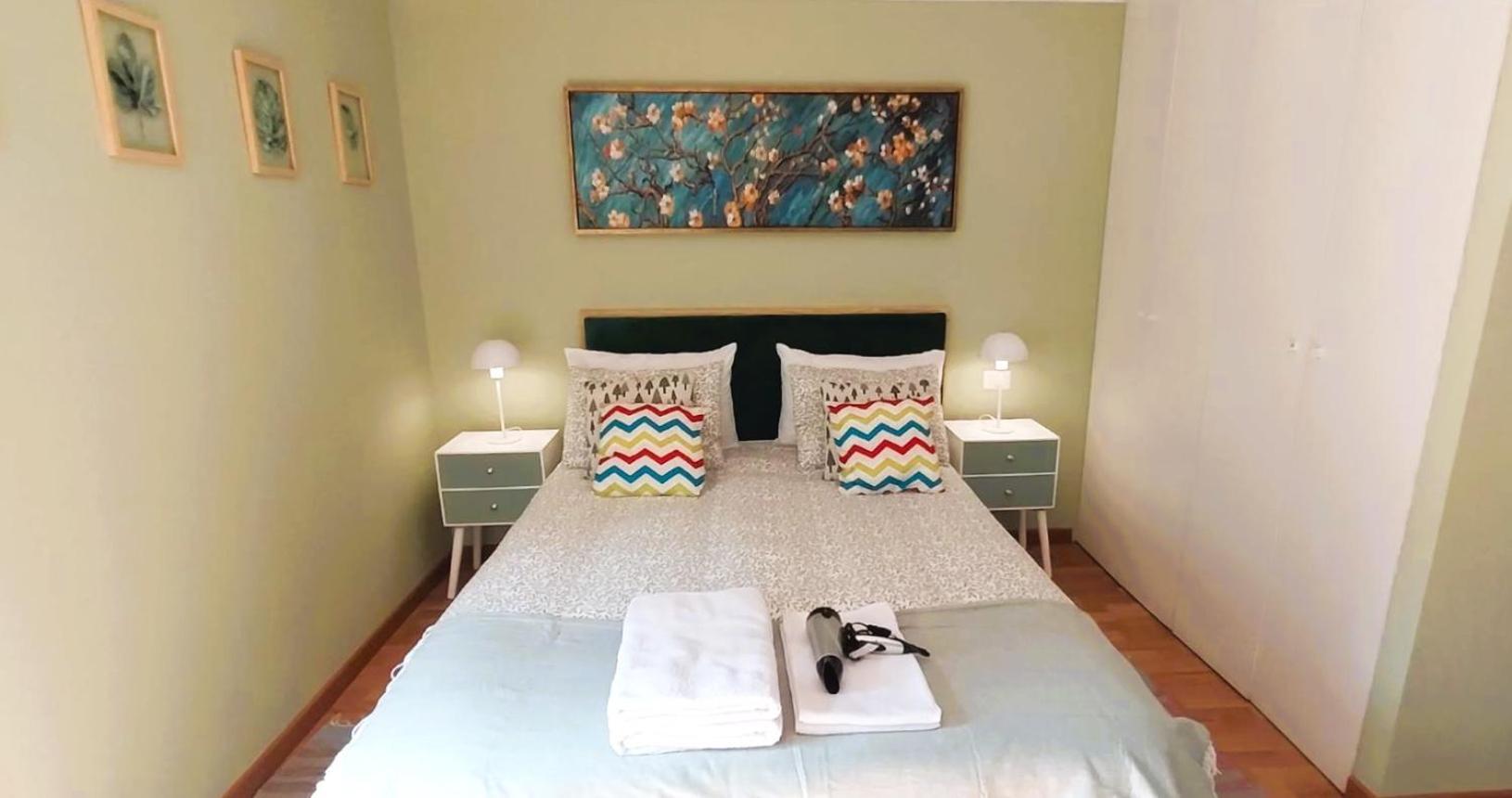 Appartamento Barrio Historico 3 Min Metro, Wifi, Netflik, Comodidad *